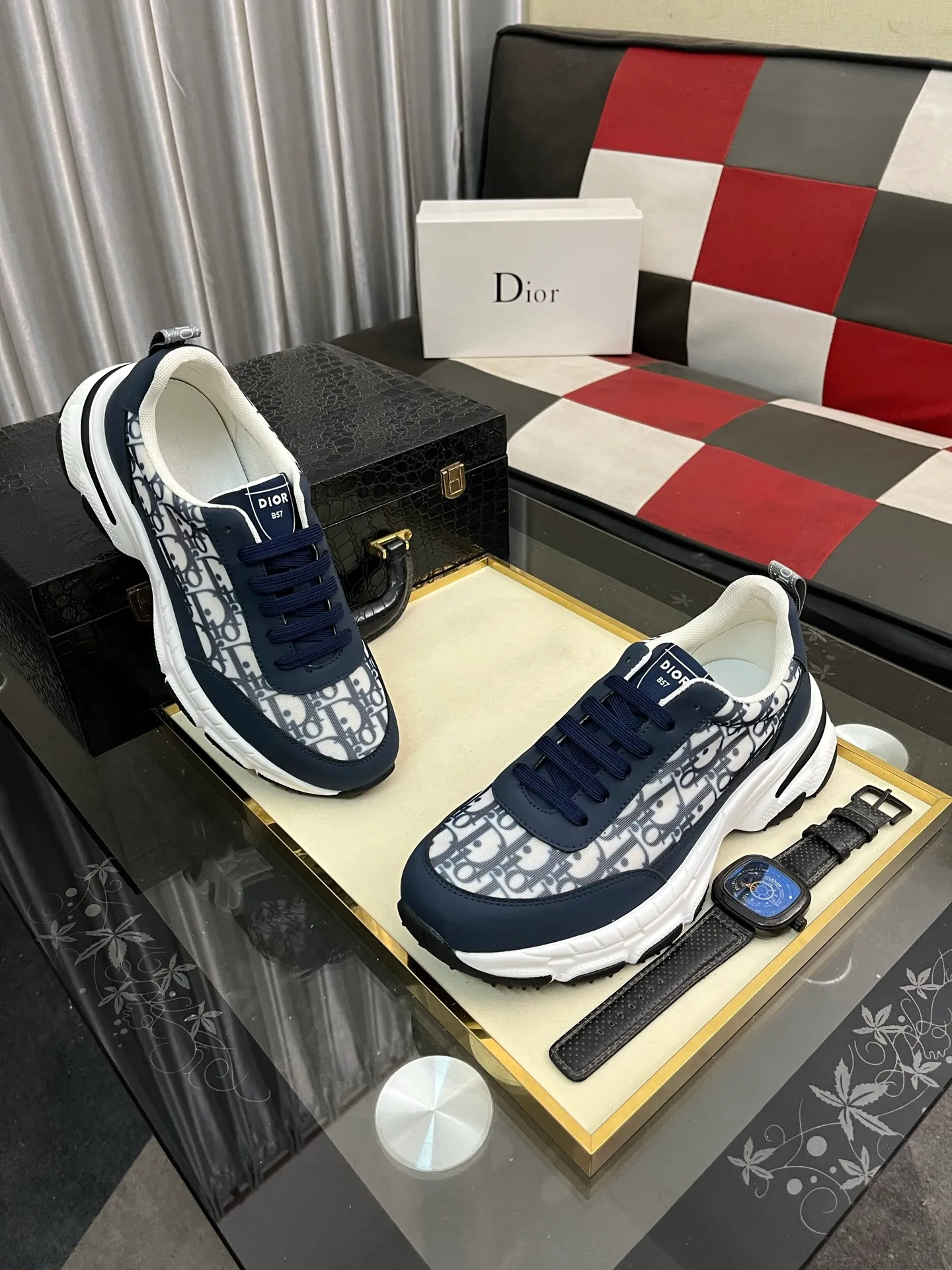 Men's men's shoes 💰458⌚️⌚️[Dior] 25ss new product B01 moral training shoes. The toe size design is a bit wider. The upper foot comfort is perfect. The threads are beautiful. Perfectly adaptable to trousers. Decorated with various classic details. Ideal for daily styling. Can be matched with various casual items to create exquisite looks. Fabric: top layer cowhide/lining sheepskin TPU original outsole Code number: 38-442️⃣Colors available